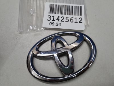 Эмблема крышки багажника для Toyota Corolla E18 2013-