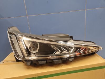 Фара правая для Hyundai Elantra AD 2016-2020