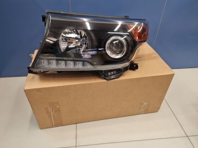 Фара левая для Toyota Land Cruiser 200 2008-