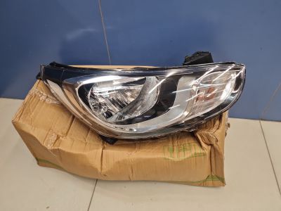Фара правая для Hyundai Solaris 2010-2017