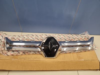 Решетка радиатора для Renault Duster 2010-