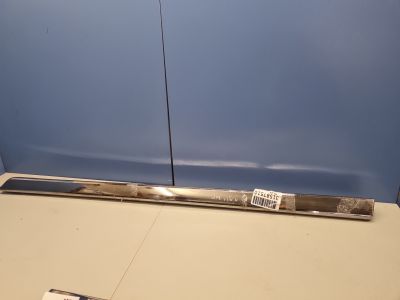 Молдинг двери правый передний для Toyota Land Cruiser 200 2008-