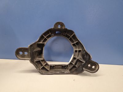 Кронштейн ПТФ левый для Toyota Land Cruiser 200 2008-