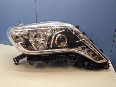 Фара правая для Toyota Land Cruiser Prado 150 2009-