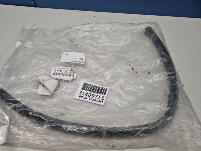 Уплотнитель двери задней правой для Lexus CT 200H 2010-2018