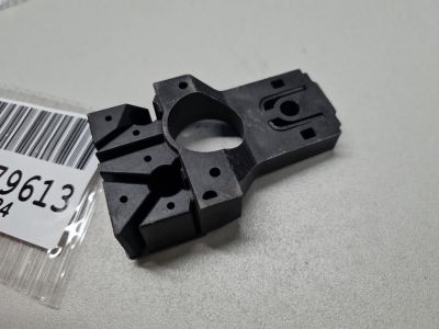 Кронштейн фары правый для Audi A8 S8 D4 2010-2017