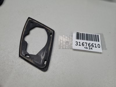 Уплотнитель зеркала правого для Chevrolet Tahoe 5 2020-