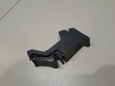 Уплотнитель капота для Volkswagen Jetta A6 2010-2018