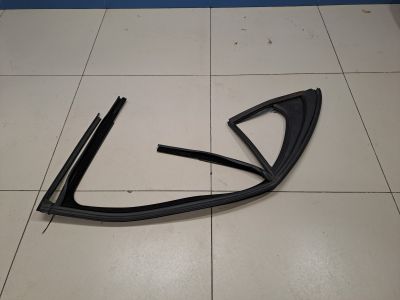 Уплотнитель стекла двери задний правый для Mercedes S-klasse W222 2013-2020