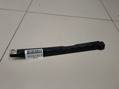 Направляющая стекла двери задней левой для Audi Q7 4M 2015-