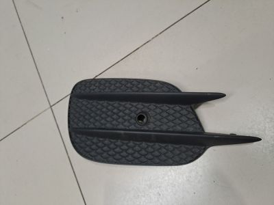 Решётка в бампер левая для Mercedes E-klasse W213 2016-