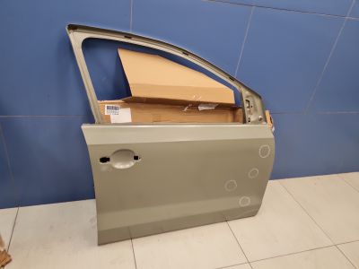Дверь правая передняя для Volkswagen Polo Sedan 2011-