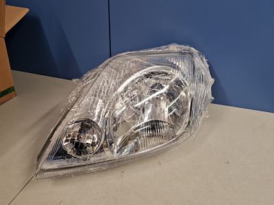 Фара левая для Toyota Corolla E12 2001-2007