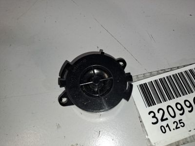 Решетка динамика в торпедо для Peugeot 308 T9 2014-