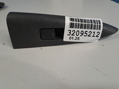 Кнопка стеклоподъемника для Nissan Note E11 2005-2013