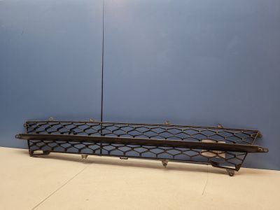 Решётка в бампер центральная для LADA Vesta 2015-