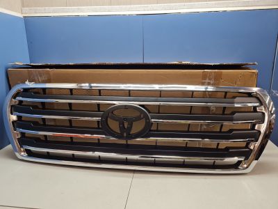 Решетка радиатора для Toyota Land Cruiser 200 2008-