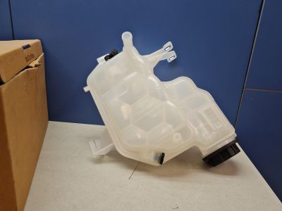 Бачок расширительный для Land Rover Range Rover Sport 2005-2012