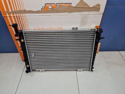 Радиатор основной охлаждения двигателя для KIA Sportage 2004-2010