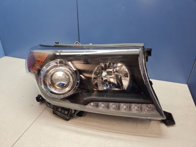 Фара правая для Toyota Land Cruiser 200 2008-