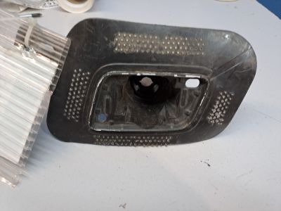 Кронштейн форсунки омывателя фары левый для Volvo XC70 Cross Country 2007-2016