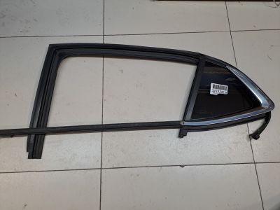 Стекло двери задней левой для Citroen C4 2010-