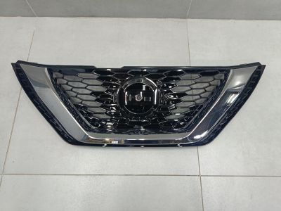 Решетка радиатора для Nissan Qashqai J11E 2014-