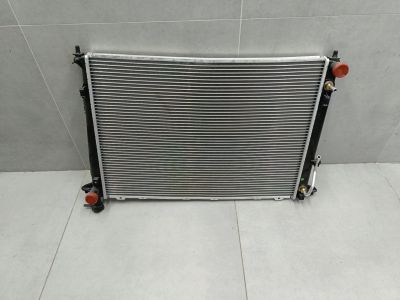 Радиатор основной охлаждения двигателя для KIA Sorento 2009-2021