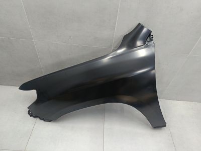 Крыло переднее левое для Toyota Land Cruiser 200 2008-