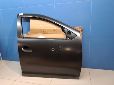 Дверь правая передняя для Renault Sandero 2014-