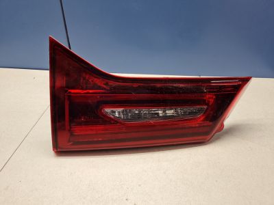 Фонарь в крышку правый для Acura MDX YD3 2013-