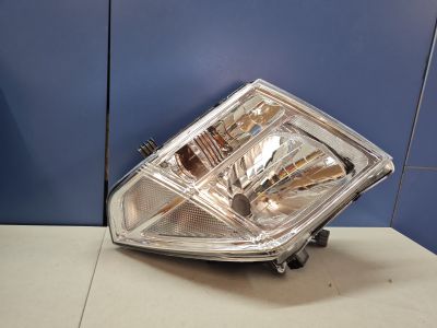 Фара правая для Nissan Pathfinder R51 2005-2014