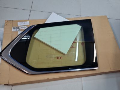 Стекло кузовное заднее правое глухое для Lexus LX 570 URJ200 2007-