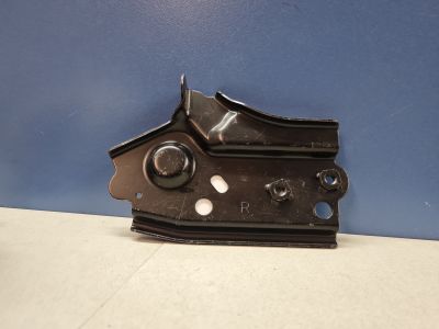 Кронштейн крепления крыла для Toyota RAV 4 2013-2019