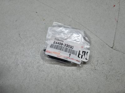 Отбойник крышки багажника для Toyota Camry V70 2017-