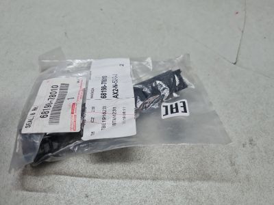 Накладка стекла задней правой двери для Lexus NX Z10 2014-