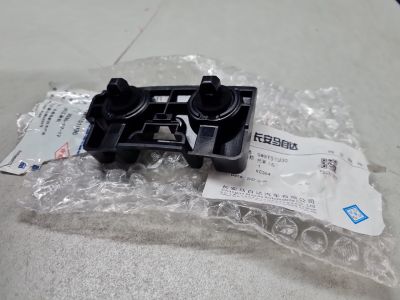 Кронштейн расширителя арки крыла передней левой для Mazda CX-4 2016-