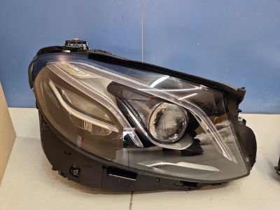 Фара правая для Mercedes E-klasse W213 2016-