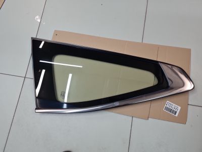 Стекло кузовное заднее левое глухое для Mitsubishi Pajero Montero Sport KS 2015-