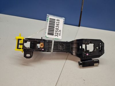 Кронштейн ручки двери задней правой для Toyota Avensis T27 2008-2018