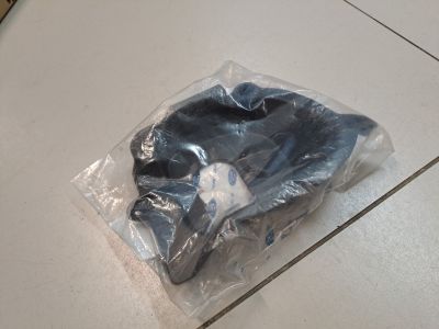 Кронштейн решетки радиатора правый для Ford Kuga 2012-2019