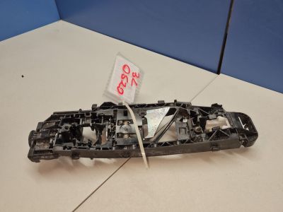 Кронштейн ручки двери левый для Mercedes S-klasse W222 2013-2020