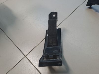 Кронштейн бампера заднего правый для Mercedes C-klasse W204 2007-2015