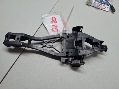 Кронштейн ручки двери передней правой для Volvo V50 2004-2012