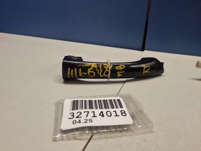 Ручка двери нaружная правая передняя для Mercedes SLK-klasse R171 2004-2011