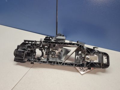 Кронштейн ручки двери левый для Mercedes GLC-klasse X253 2015-