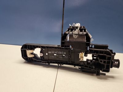 Кронштейн ручки двери правой для Mercedes GLK-klasse X204 2008-2015