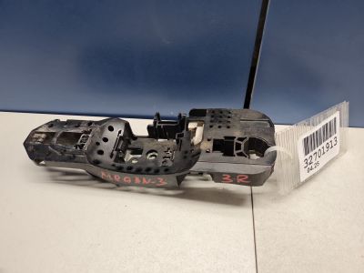 Кронштейн ручки двери правой для Renault Megane 3 2009-2016