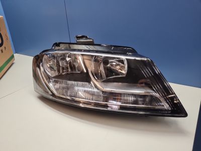 Фара правая для Audi A3 8P 2003-2013