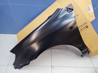 Крыло переднее левое для Toyota Corolla E12 2001-2007